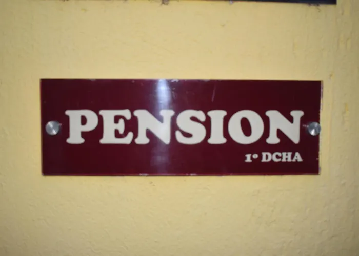 15 De Mayo 게스트하우스 La Pola de Gordon